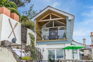 The Boathouse - Panoramic Sea View Retreat, near Town, Marina & Beach, with Parking - 4