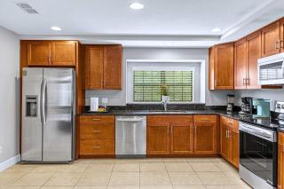Sunny Summer Magic - Stay in TownHome by Disney - 8