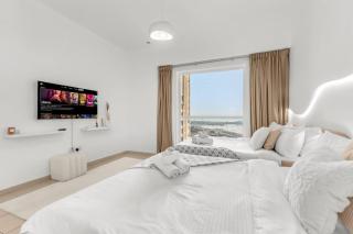 Perfect Dubai Eye & Sunset View w Early Check In and Late Check Out Facility w JBR Beach Access - 5