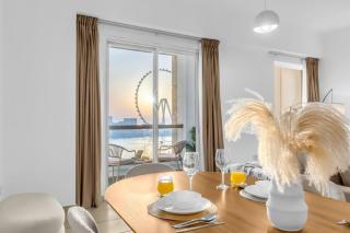 Perfect Dubai Eye & Sunset View w Early Check In and Late Check Out Facility w JBR Beach Access - 2