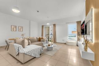 Perfect Dubai Eye & Sunset View w Early Check In and Late Check Out Facility w JBR Beach Access - 1