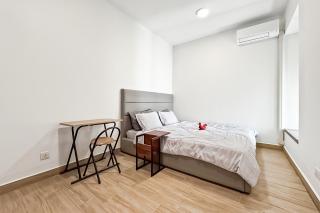 57F Skyline View 2BR Supermarket Downstairs - 1