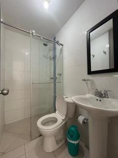 Amplio y Comodo Apto con Gran Vista, Piscina y Gym - 4