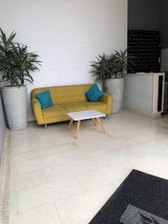 Amplio y Comodo Apto con Gran Vista, Piscina y Gym - 2