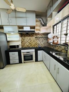 Urban Oasis 2- Sereno Stay full Apartment - 6