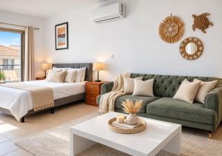 Modern Studio in Peyia, Pool, Balcony and Free Wi-Fi - 9