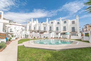 Canovas Nerja - Casa adosada con piscina Los Huertos 7 - 9