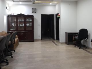 Two Bed rooms house Near to park and shopping mall - 1