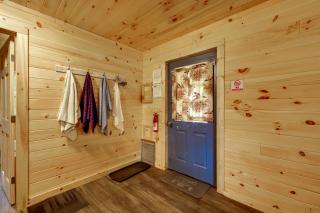Letchworth Cabin: Lake Access, Slide, Canoe Rental - 1