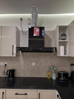 HighRise Luxury Suites - Nearby Centaurus - 1
