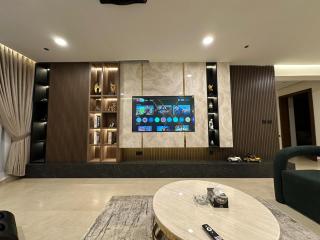 HighRise Luxury Suites - Nearby Centaurus - 8