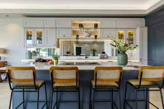 Gable View - Luxury Riverside Sanctuary - 8