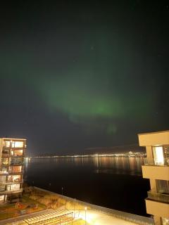 Arctic Escape in Tromsø Stunning Sea & Mountain Views - 2