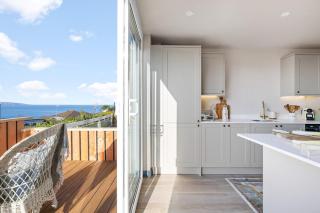 The Lookout - Coastal Calm with Panoramic Sea Views - 2