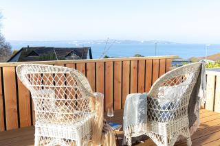 The Lookout - Coastal Calm with Panoramic Sea Views - 8