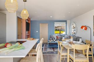 The Lookout - Coastal Calm with Panoramic Sea Views - 5