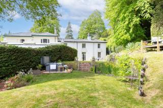 Lantern House - Historic Coastal Retreat with Hot tub, Sea Views & Garden - 9