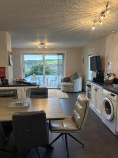 Number Forty Two, Portsoy - A 3 bedroom cottage with sea views - 3