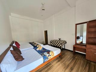 Green View Guest Inn - 3