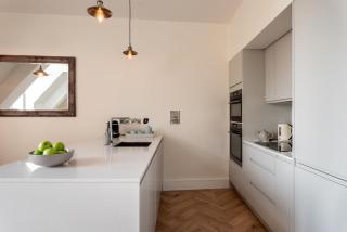 Cathedral View - An Exclusive Private Apartment on Cathedral Green, Exeter - 8