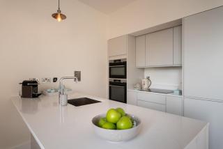Cathedral View - An Exclusive Private Apartment on Cathedral Green, Exeter - 1