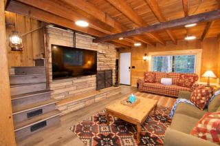Creekside Cabin - 2
