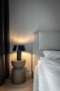 Premium Designer Apartment, Balcony, 2 Bed & Bath - by Innorental - 3