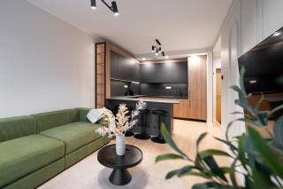 Premium Designer Apartment, Balcony, 2 Bed & Bath - by Innorental - 2