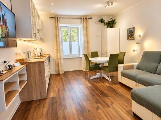 Villa Marina Izola - Free Parking - Izola - 9