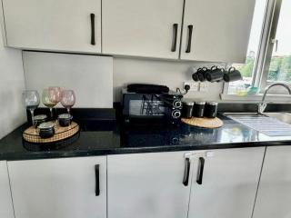 ClydeBank Brand new 3BDR Home, Glasgow - 2