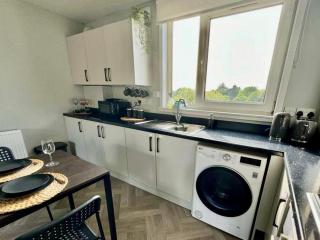 ClydeBank Brand new 3BDR Home, Glasgow - 1