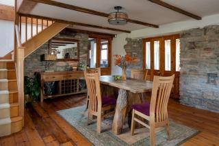 The Old Coach House - Converted barn with private garden parking and fireplace - 6
