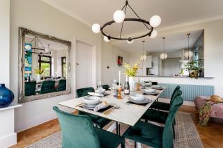 The Spinney - Spectacular views over the bay and close to beach with parking - 2