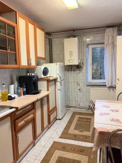 Vintage Charm Apartment Near Downtown - 2