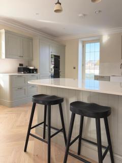 The Sovereign, Luxury Former Bank Spacious Apartment, Central, 3BR, EV parking, - 6