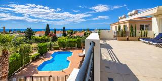 Peyia Penthouse 2 Bedrooms, Sea Views & Pool - 9