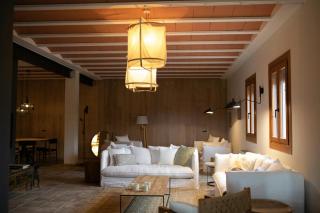 Charming Farmhouse with pool Near Barcelona - 1