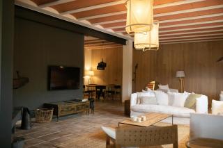 Charming Farmhouse with pool Near Barcelona - 9
