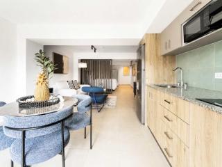 Premium Studio for Two - Third Floor Light & Design - 9