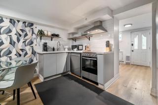 Elegant Trinity Bellwoods 1BR2BA Parkside Retreat - 7