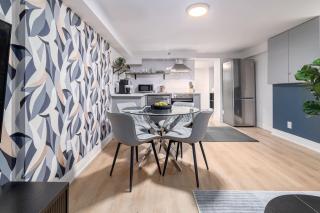 Elegant Trinity Bellwoods 1BR2BA Parkside Retreat - 8