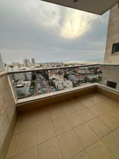 Family Sea View Escape | 3BR + Shelter Room - Aschdod - 3