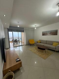 Family Sea View Escape | 3BR + Shelter Room - Aschdod - 8