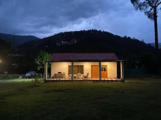 Country Club Resort Balakot - Riverside Cottages & Suites - 9