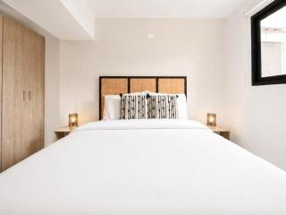 Top-Floor Quiet Studio - Nomad & Family Base near Casco Viejo - 1