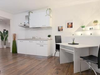 Montegrappa Boutique Apartment - 8