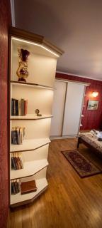 Two-room apartment in the city center with parking - 9
