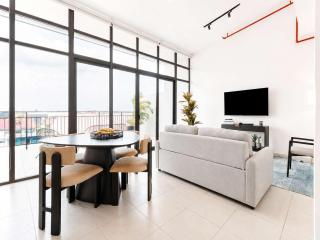 Signature Studio & Private Terrace - Honeymoon-Ready near Casco Viejo - 0