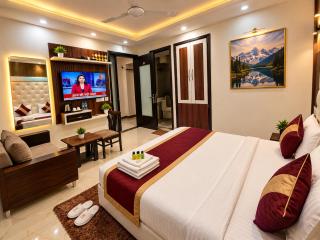 Hotel BellaStar Suite Near IGI Delhi Airport & Aerocity - 2