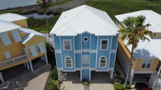 Blue Laguna by Vacation Homes Collection - 0